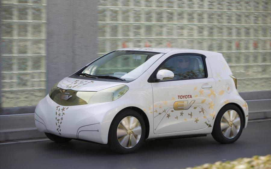  Toyota FT-EV Concept 2009 года  (фото 1 из 24)
